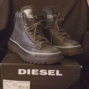 New Men's Diesel Boots
